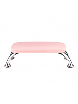 Rožinės spalvos manikiūro atrama